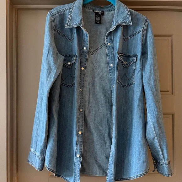 Wrangler Retro Blue Denim Shirt - Picture 2 of 4